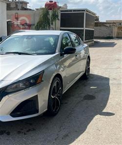 نیسان ئەلتیما